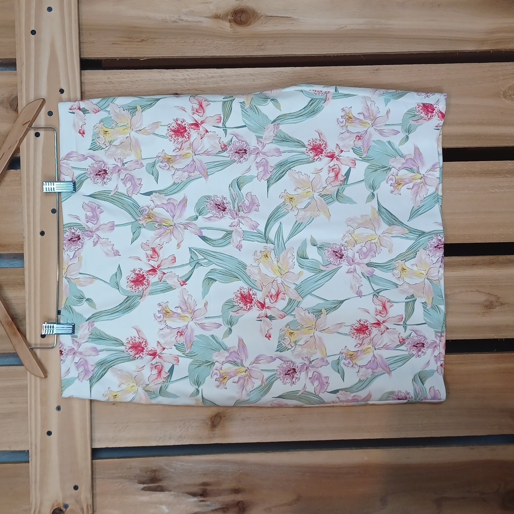 Ann Taylor Floral Print Skirt - Picture 2 of 10